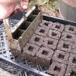Genuine-Ladbrooke-5-Pc-Essentials-Soil-Blocker-Nesting-System-Includes-Mini-4-Micro-20-Cubic-Inserts-1-Seed-Dibbles-and-Grow-Tweezers-0-2