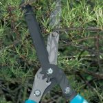Gardena-393-Comfort-Gear-600-23-Inch-Hedge-Shears-With-Gear-Pivot-And-9-Inch-Non-Stick-Blades-0-0