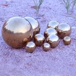 UShodor-Stainless-Steel-Mirror-Sphere-Gazing-Globe-Hollow-Ball-Garden-Ball-Home-Ornament-Decoration-in-Gold-0
